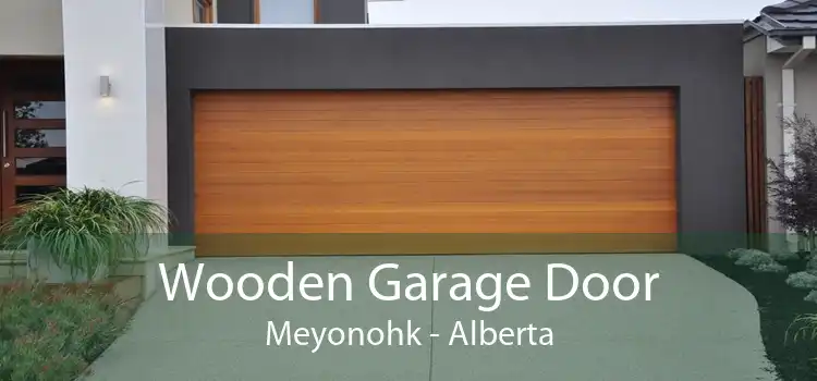 Wooden Garage Door Meyonohk - Alberta